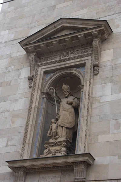 Informatie over St. Stephen's Basiliek in Boedapest, Hongarije — Stockfoto