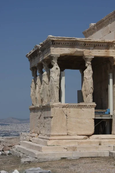 Acrópole de Atenas - Erechtheion com o Pórtico dos Cáriátides, Grécia — Fotografia de Stock
