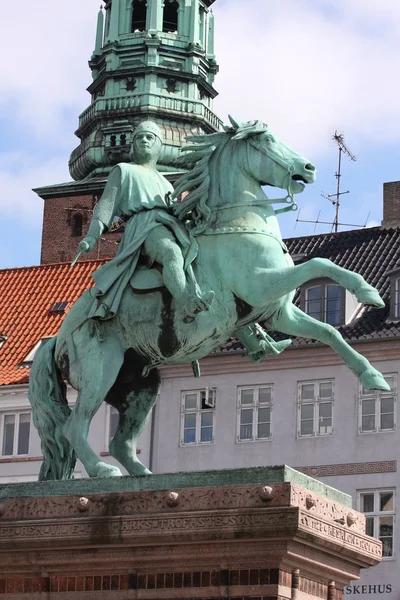 Das Reiterstandbild Des Bischofs Absalon Das 1902 Ehren Des Gründers — Stockfoto