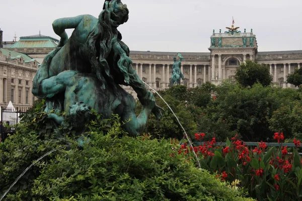 Monumento All Imperatrice Maria Teresa Maria Theresien Platz Piazza Del — Foto Stock