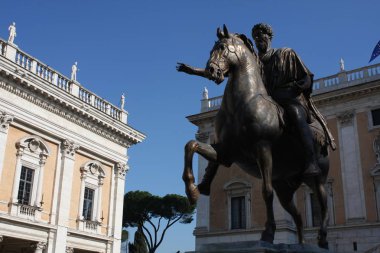 Marcus Aurelius heykelin üzerine atını Merkezi Piazza del Campidoglio, Roma, İtalya