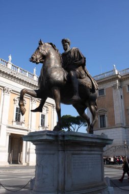 Marcus Aurelius heykelin üzerine atını Merkezi Piazza del Campidoglio, Roma, İtalya