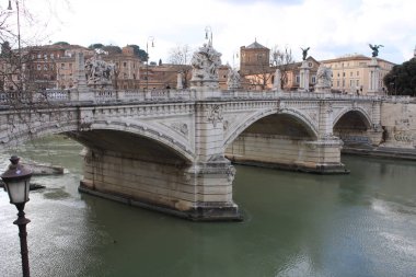 Köprü II Tevere a Ponte Vittorio Emanuele II, Roma, İtalya