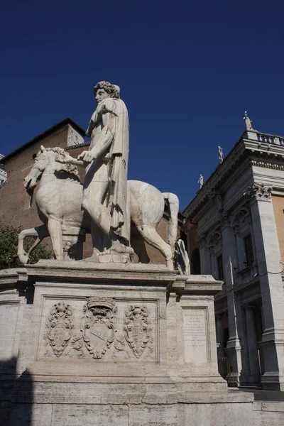 Piazza Del Campidoglio Szobor Castor Cordonata Lépcsők Róma Olaszország — Stock Fotó