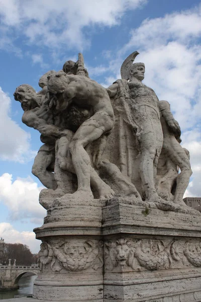 Eine Der Statuen Der Berühmten Ponte Vittorio Emanuele Rom Italien — Stockfoto