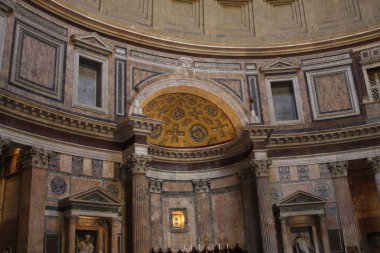 Pantheon - biri en ünlü Roma, Italya'Bina içinde.