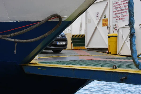 Ferry Que Transporta Carros Grécia — Fotografia de Stock