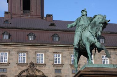 Heykel kral Frederik VII Kopenhag, Danimarka.