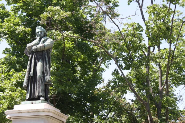 Vista Sul Parco Con Statua Dugonics Andras Nella Città Szeged — Foto Stock