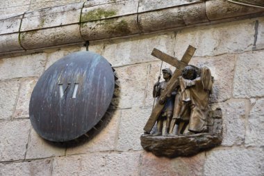 Via Dolorosa - Eski Kudüs 'teki geçiş yolu, İsa' nın çarmıha gerilme yolunda yürüdüğü inanılır 6. istasyon.