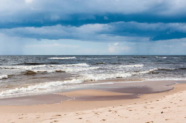 Tormenta en el mar Báltico, Letonia — Foto de Stock