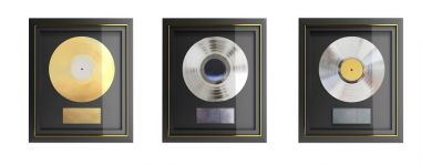 Etiket 3d render ile CD ödüller