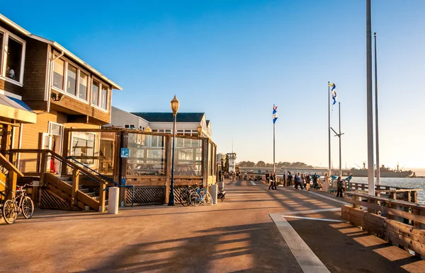 Famoso muelle 39 en el muelle de Fishermans en San Francisco — Foto de Stock