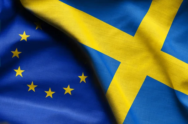Flaggen von Schweden und der Europäischen Union — Stockfoto