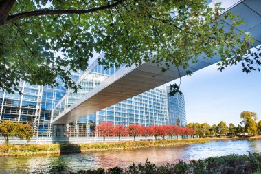 Strazburg, Fransa 'daki Avrupa Parlamentosu binası. Avrupa