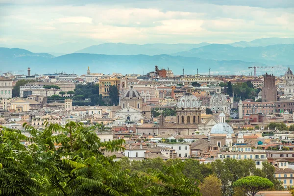 ローマ、イタリア、ヨーロッパ旅行の空中パノラマの街並み, — ストック写真