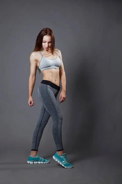 Young Sexy Athletic Girl Shows Her Body Studio Workout — Stock Photo, Image