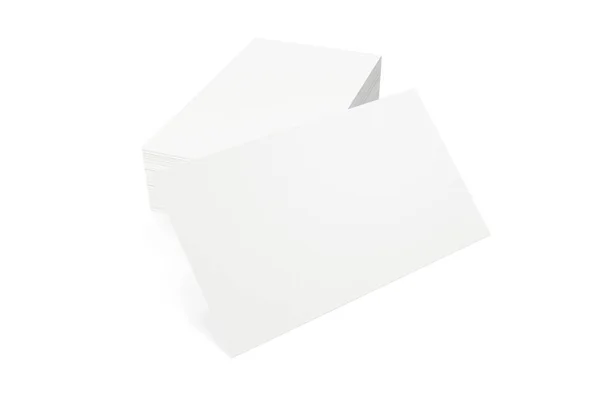 Куча пустых визиток на белом фоне. 3d-рендеринг — стоковое фото