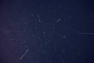 Yıldızlı gökyüzü ve galaksiler ve takımyıldızları uzayda güzel Uzay arka plan. 3D render