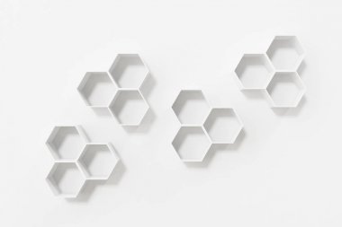 Altıgen ile boş beyaz duvar duvara temizleyelim. 3D render