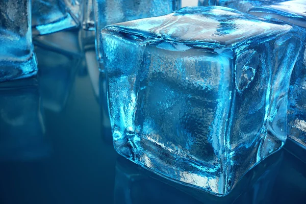 Rendering Cubetto Ghiaccio Sfondo Blu Tinta Congelato Cubo Acqua — Foto Stock