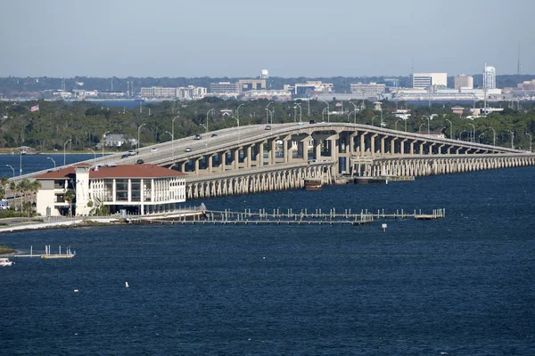 Toll köprüsü üzerinde Santa Rosa ses Florida ABD