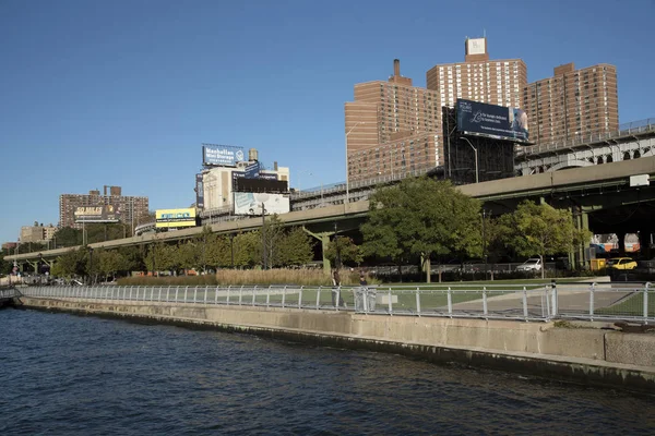 Propiedades con vistas al río Hudson Nueva York Estados Unidos — Foto de Stock