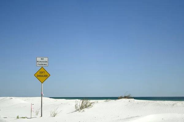 Sabbia bianca lungo la costa del Golfo nella regione di Panhandle Florida USA — Foto Stock