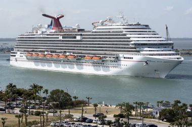 Devam Port Canaveral Florida ABD gemi