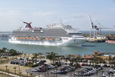 Devam Port Canaveral Florida ABD gemi