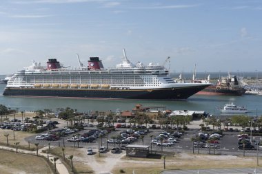 Cruise gemi devam Port Canaveral Florida ABD