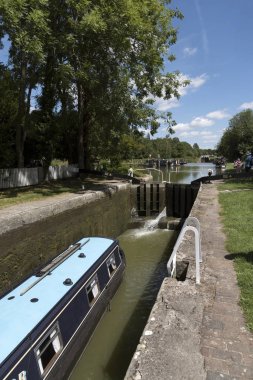 Kennet ve Avon kanalı İngiltere İngiltere üzerinde Narrowboaat
