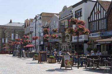 İşyerlerinde eski şehir, Salisbury Wiltshire England İngiltere'de içme ve yemek yeme