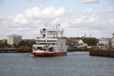 Bağlantı noktası Southampton İngiltere çıkışlı araç feribot kapalı rulo rulo