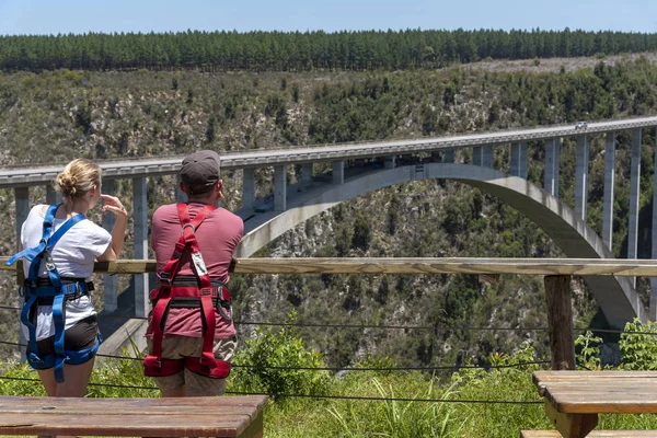 Bloukrans Bridge Eastern Cape South Africa Dec 2019 Young Couple — Stock Photo, Image