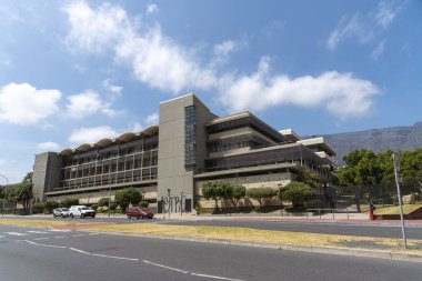 Altıncı bölge, Cape Town, Güney Afrika. Aralık 2019. Cape Peninsula Teknoloji Üniversitesi 'nin dış görünüşü, Dustrict Altı kampüsü, Zonnebloem.