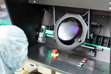 Enjeksiyon için kalite kontrol tüpleri. Tek tek denetimler unde şişe