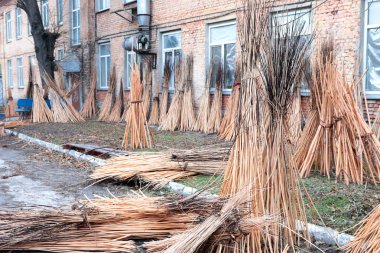Asma mobilya imalatı. Fabrika na yaratılması