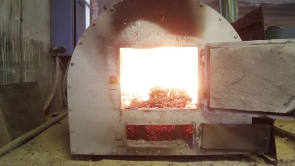 Industrial furnace in briquette shop — Stock Video