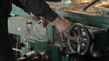 Torna Makinesi işlemleri metal