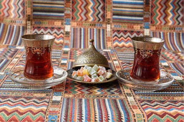 Traditional Turkish tea — Stock Photo, Image