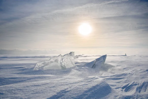 Bezmezné ledovou krajinu během — Stock fotografie
