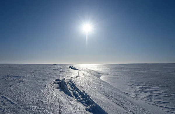 Frozen Surface Lake Sunny Winter Day — Stock Photo, Image