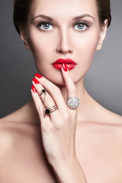 Woman, jewelry.girl, make-up and manicure — стоковое фото