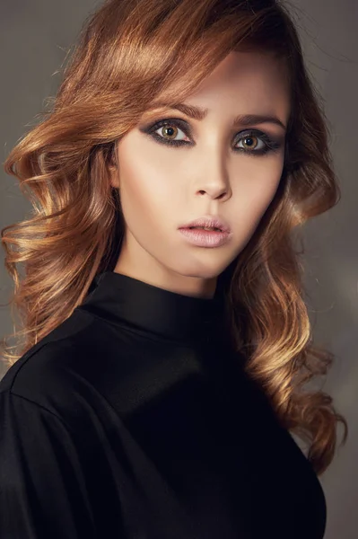 güzel bir kadın moda portre