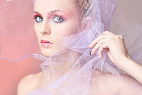 kadın, peçe, Sevgililer günü makyaj