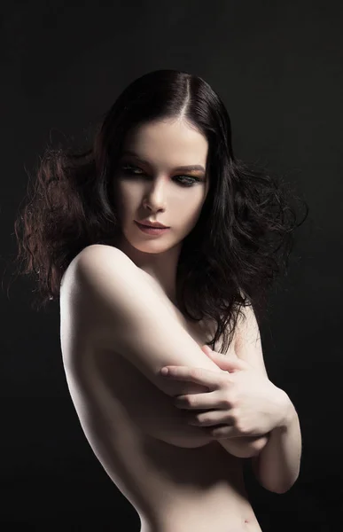 Gyönyörű meztelen woman.trendy frizura — Stock Fotó