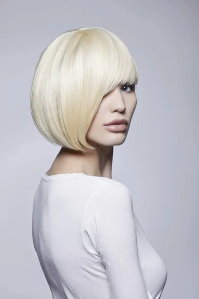 Fashion Beauty Portrait Young Woman Stylish Bob Haircut Beautiful Blond — Stock Photo, Image