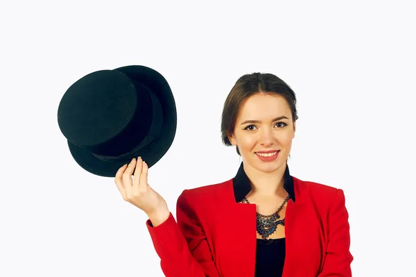 Portrait de style vintage d'une jeune femme coiffée d'un chapeau. isolé sur fond blanc — Photo