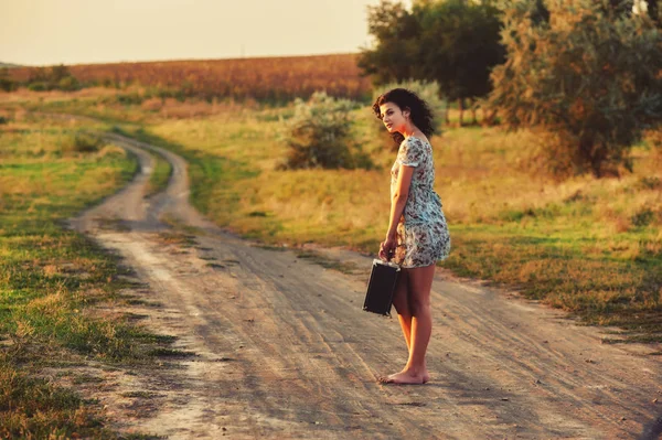 Young Woman Rural Area Country Road — Stock Photo, Image